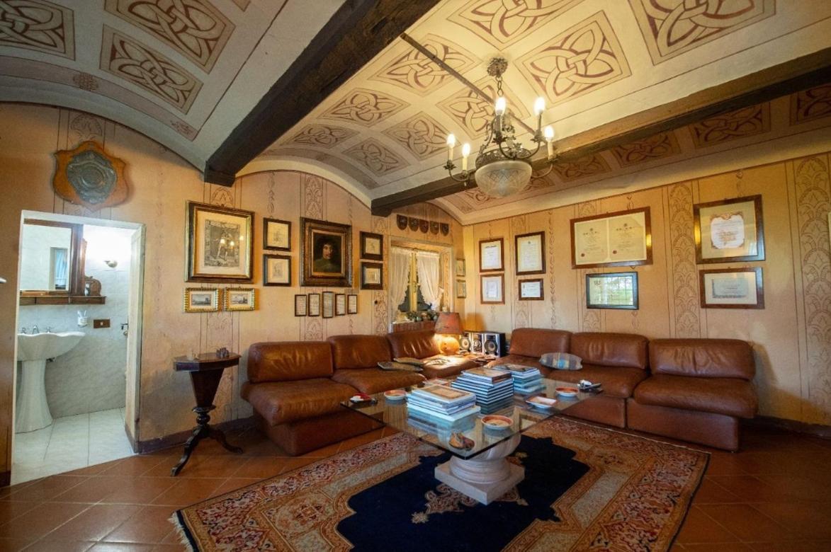 Villa Ottocentesca Immersa Nel Verde Montecavolo Exterior foto
