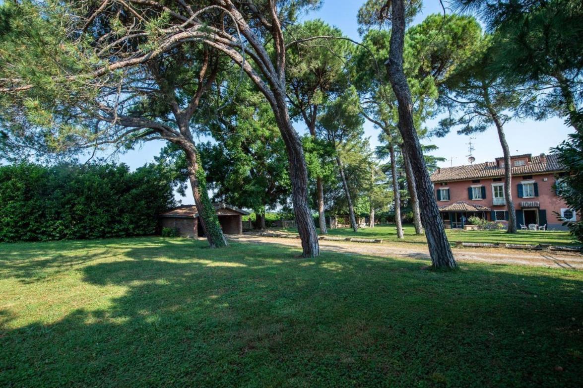 Villa Ottocentesca Immersa Nel Verde Montecavolo Exterior foto